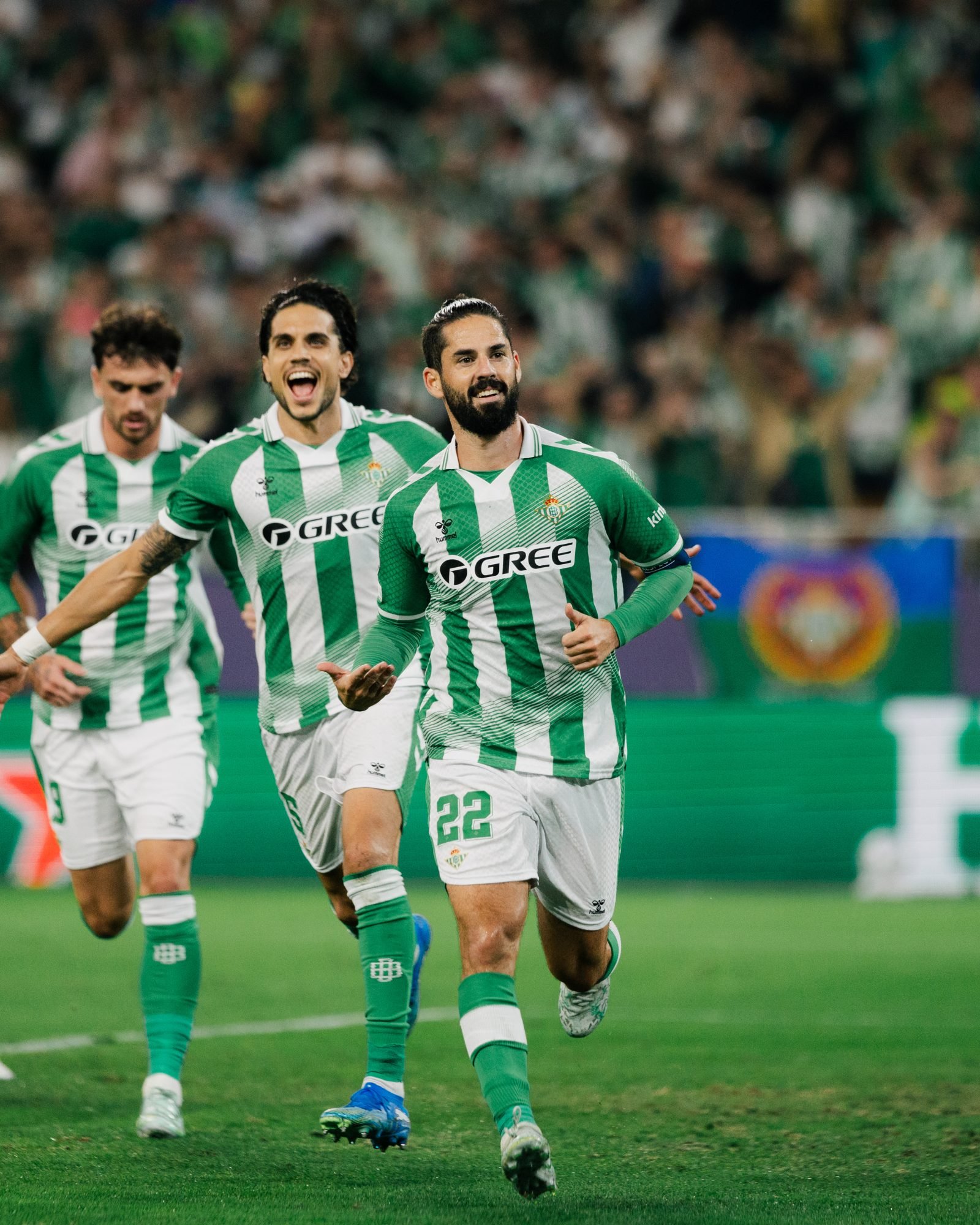 Betis 1-0 Feyenoord: Isco firma el pleno y Ernst evita la goleada — foto 2