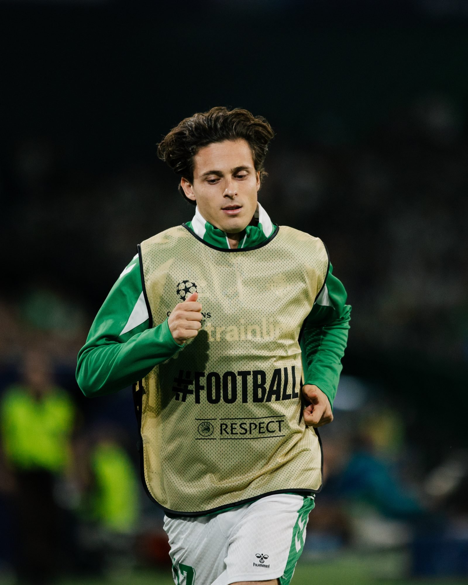 Betis 1-0 Feyenoord: Isco firma el pleno y Ernst evita la goleada — foto 7
