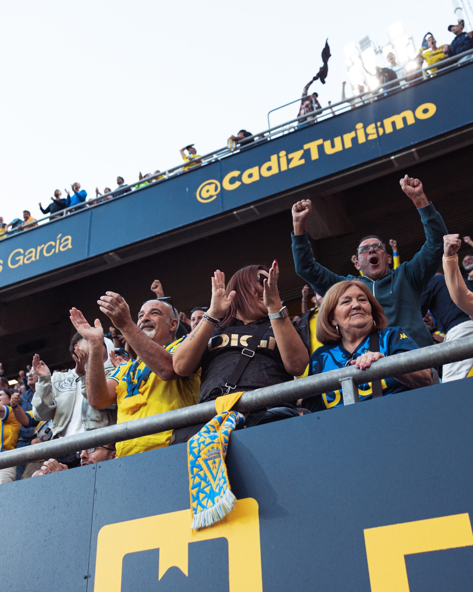 Cádiz 3-1 Ceuta: Borja Jiménez se estrena con remontada y saca al Cádiz del pozo — foto 1