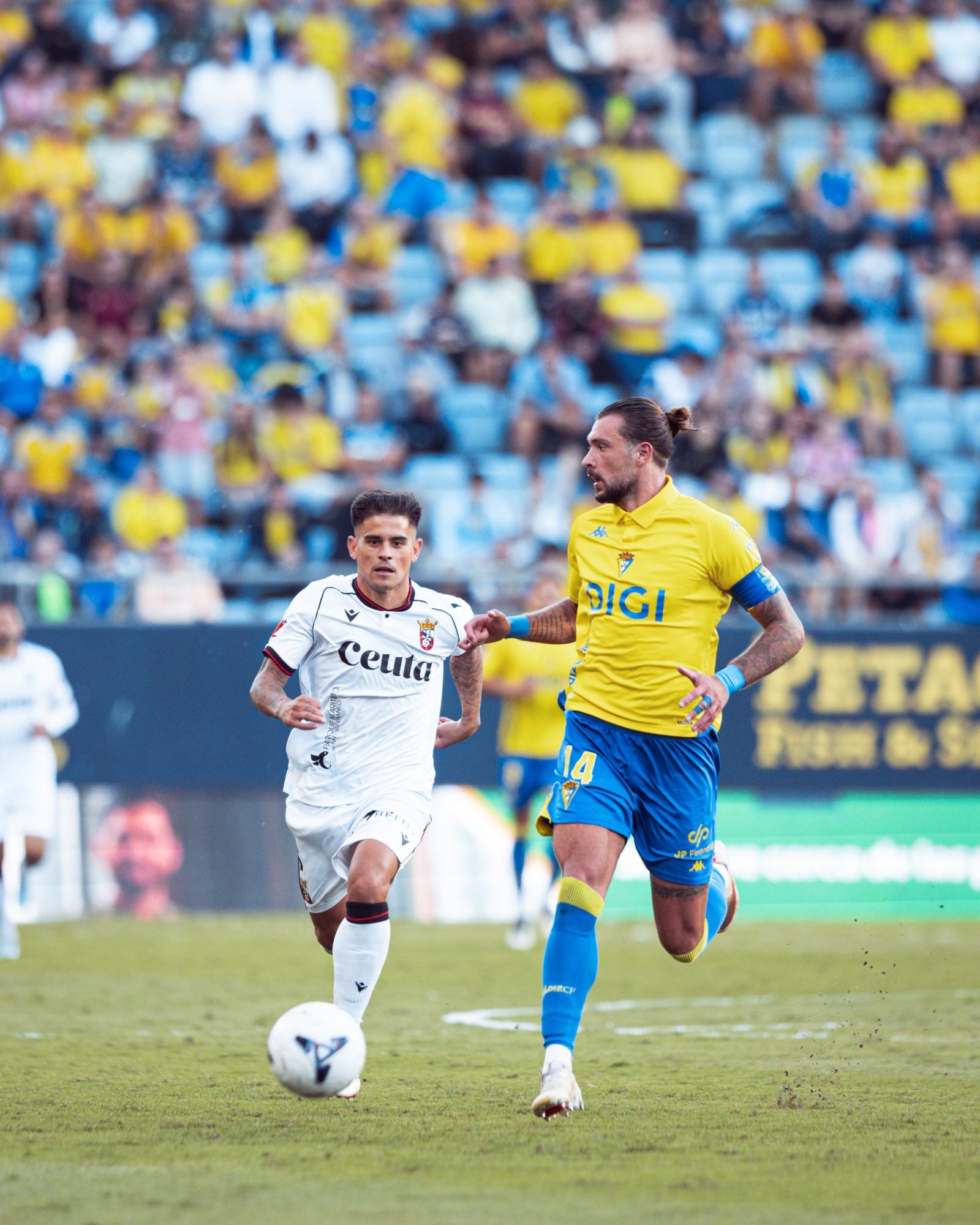 Cádiz 3-1 Ceuta: Borja Jiménez se estrena con remontada y saca al Cádiz del pozo — foto 6