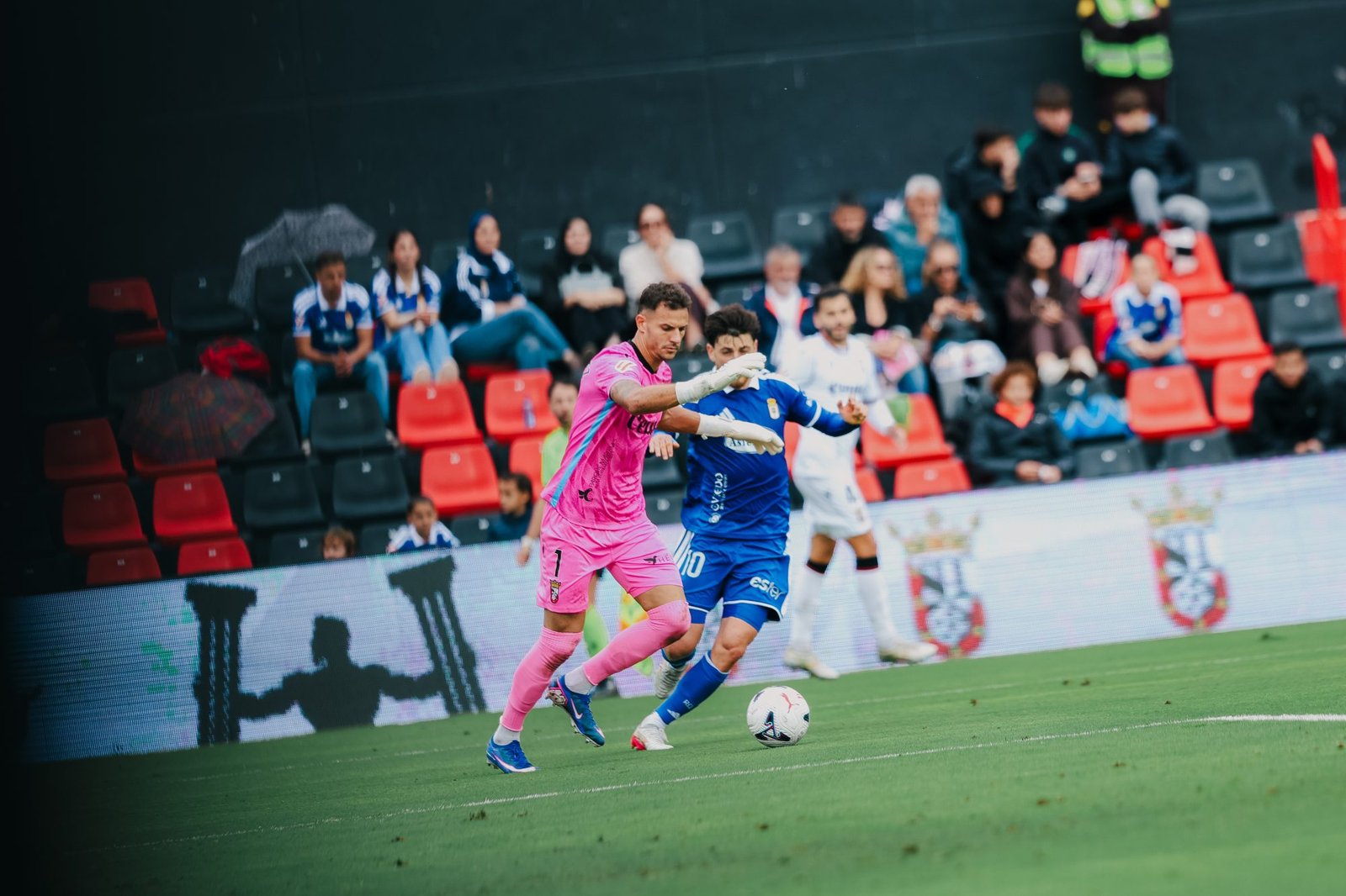 Crónica| Ceuta 1-2 Oviedo: El balón parado sostiene a un Oviedo lanzado — foto 1