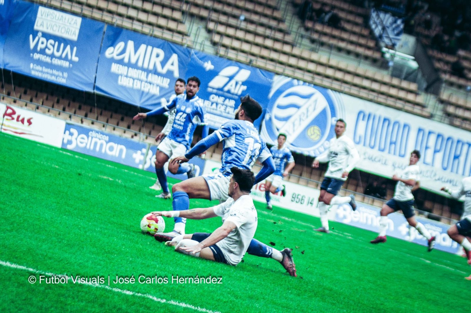 Derrota que descuelga al conjunto xerecista — foto 2