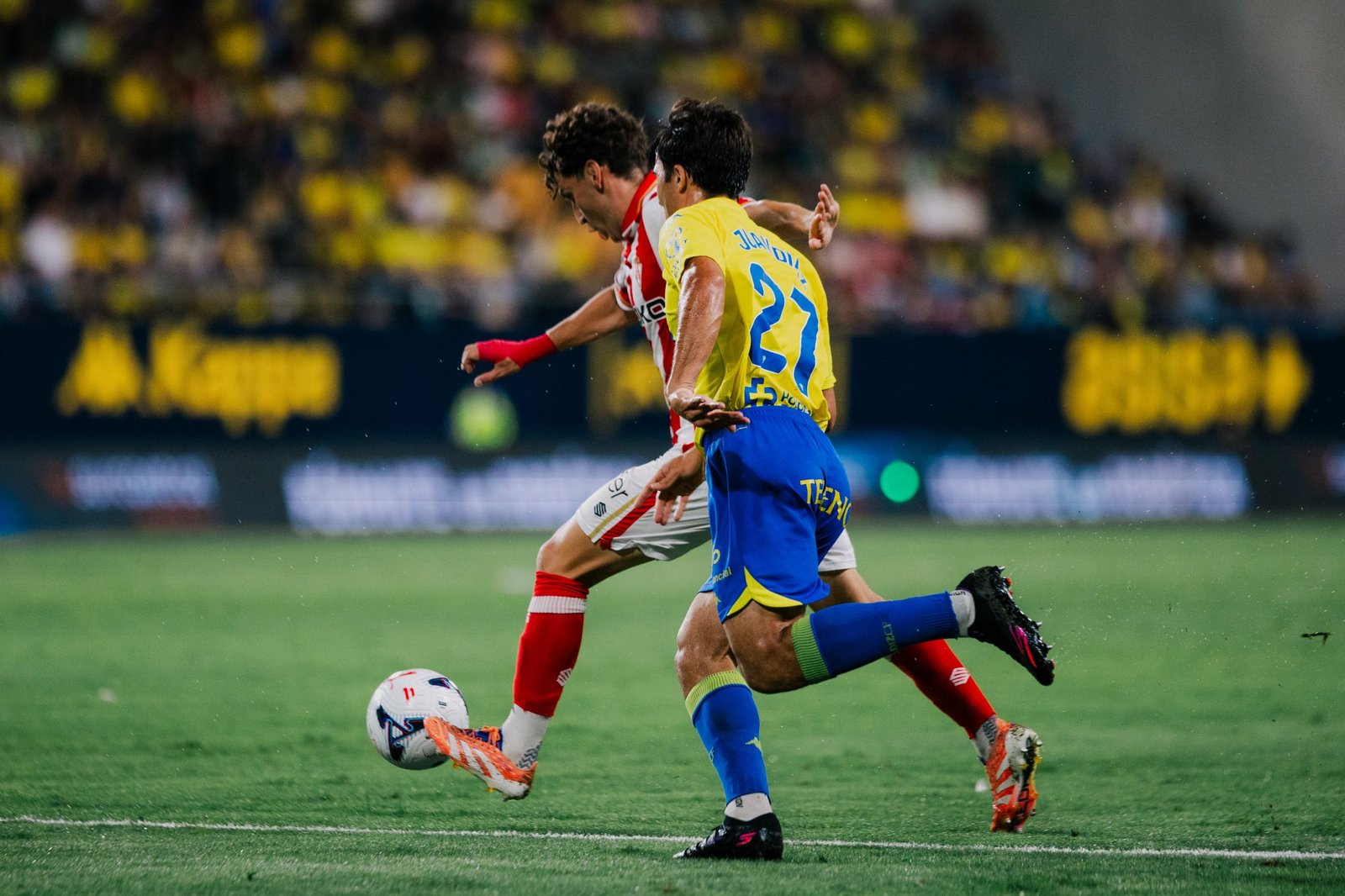 El Cádiz que juega, merece y pierde: 5 claves de la derrota ante el Sporting — foto 1