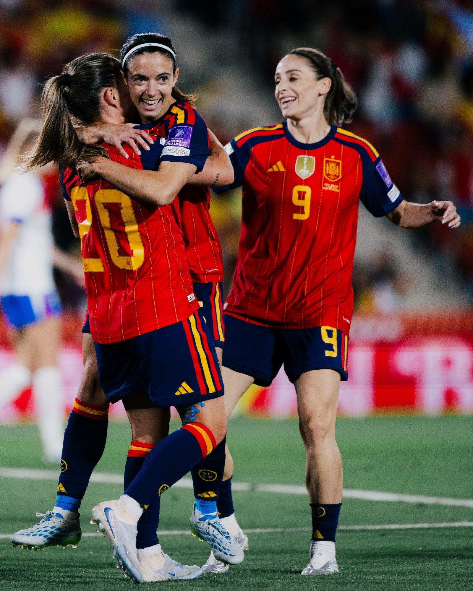 Las chicas de La Roja arrasan en Son Moix — foto 16