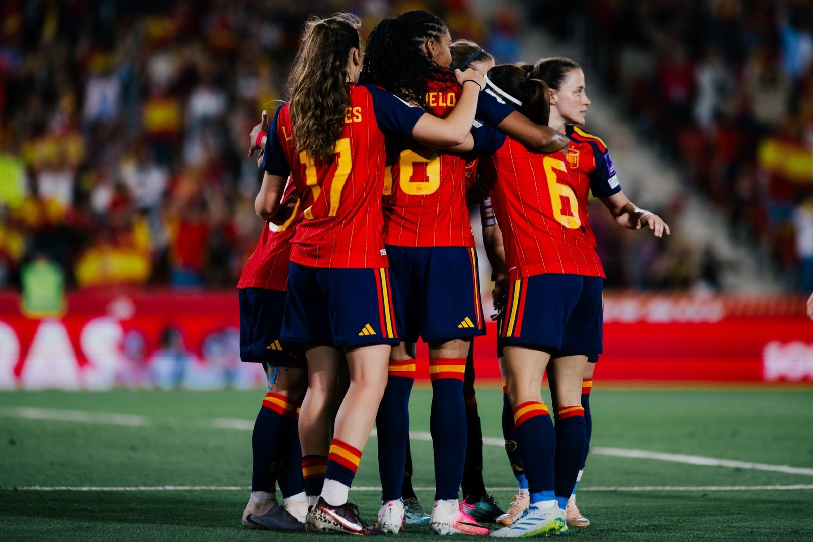 Las chicas de La Roja arrasan en Son Moix — foto 17