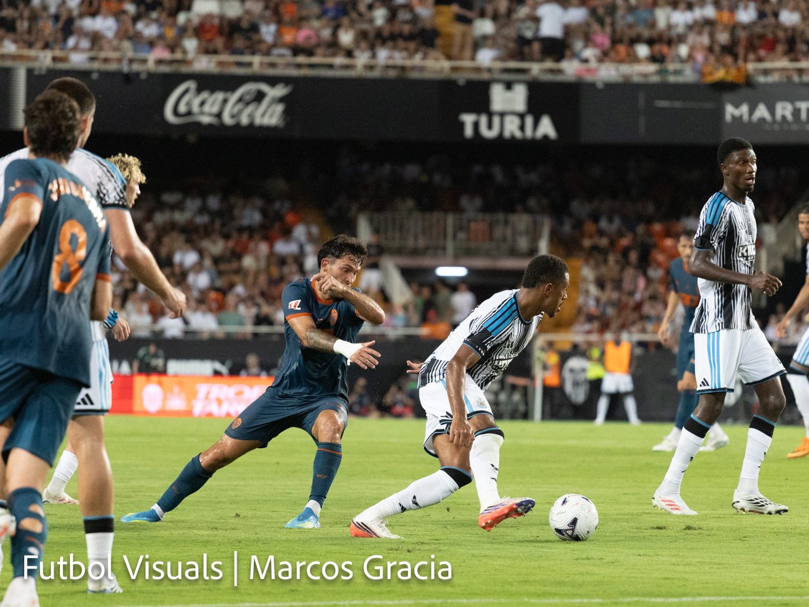 Galería: El Valencia pierde el Naranja 1 - 2 ante el Newcastle — foto 10